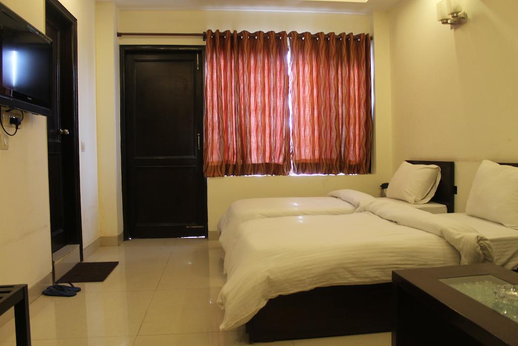 Airport Hotel Jet Inn Suites Yeni Delhi Dış mekan fotoğraf