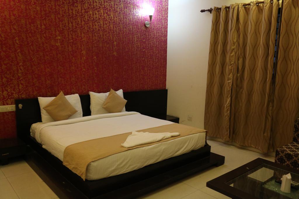Airport Hotel Jet Inn Suites Yeni Delhi Dış mekan fotoğraf