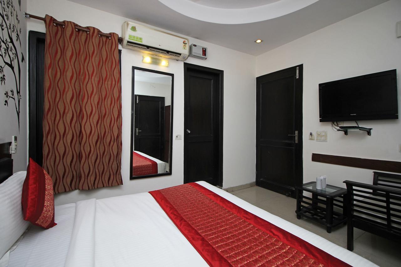 Airport Hotel Jet Inn Suites Yeni Delhi Dış mekan fotoğraf