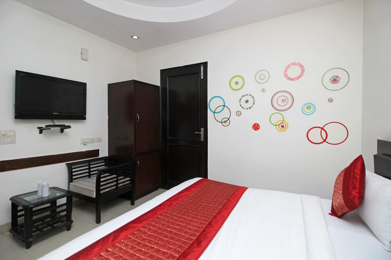 Airport Hotel Jet Inn Suites Yeni Delhi Dış mekan fotoğraf